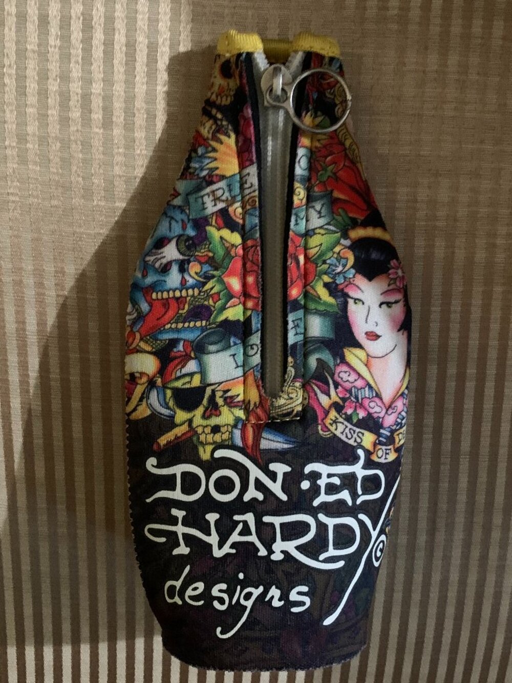 ed hardy bottle sleeve